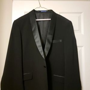 Tuxedo w/ tie, jacket, shirt, and pants